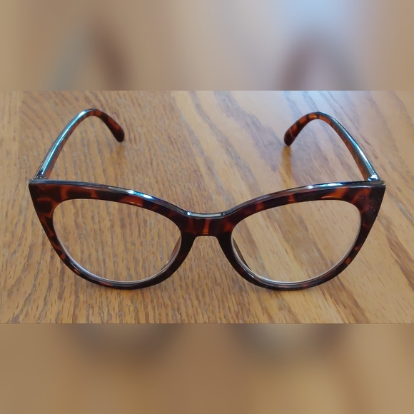Betsey Johnson Accessories Betsey Johnson Leopard Print Cat Eye Reading Glasses Readers 5